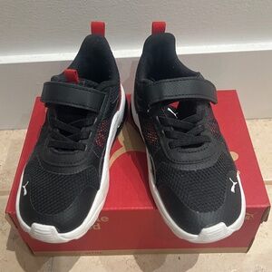 Puma Toddler/Kid Sneaker